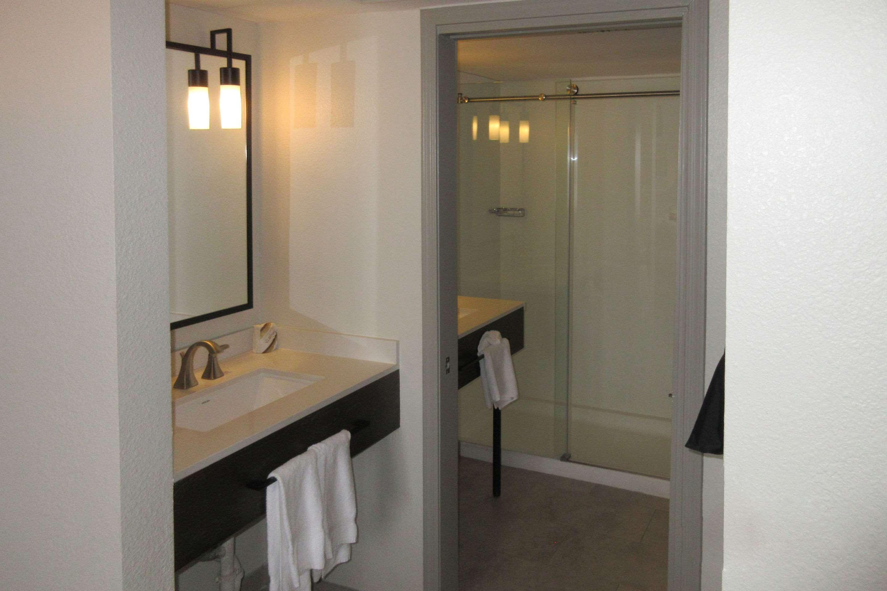 Windmill Suites Surprise - Phoenix, Ascend Hotel Collection المظهر الخارجي الصورة