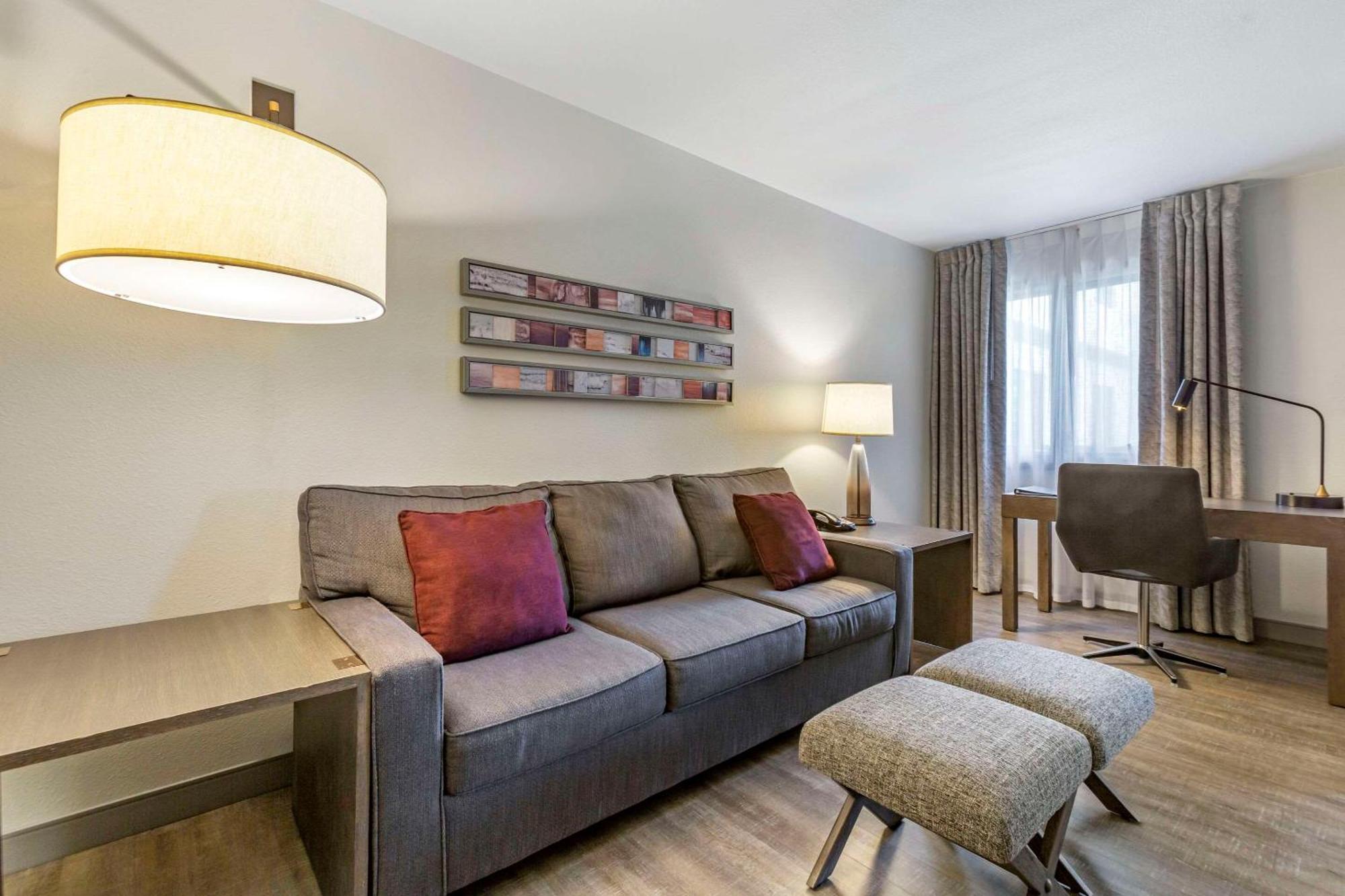Windmill Suites Surprise - Phoenix, Ascend Hotel Collection المظهر الخارجي الصورة