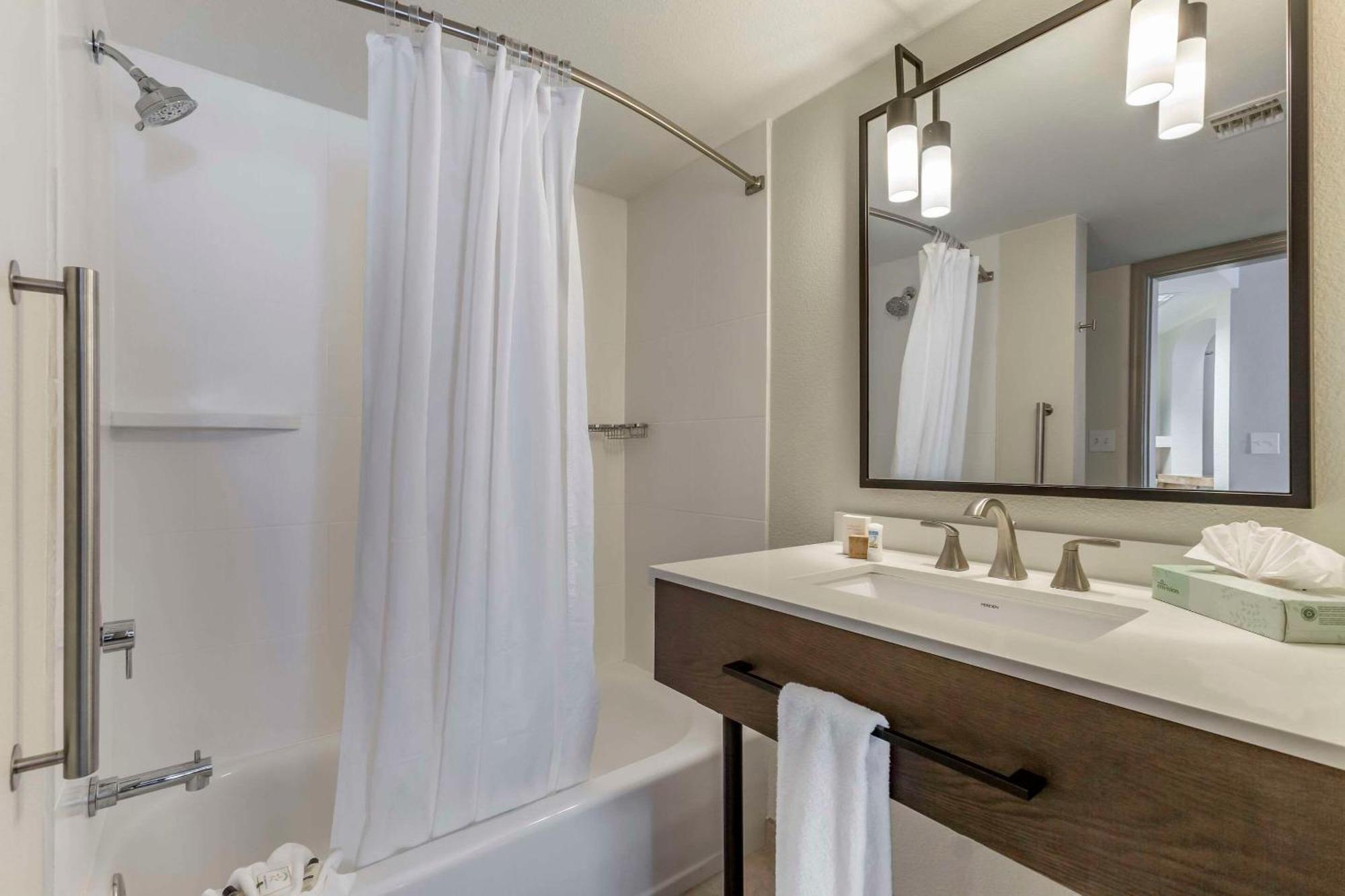 Windmill Suites Surprise - Phoenix, Ascend Hotel Collection المظهر الخارجي الصورة