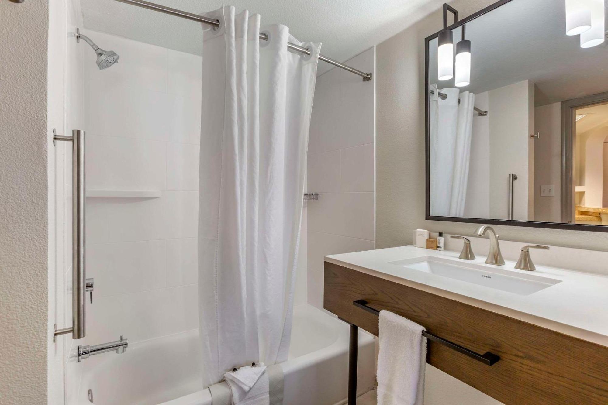 Windmill Suites Surprise - Phoenix, Ascend Hotel Collection المظهر الخارجي الصورة